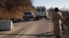 Отказ в выдаче документа равносилен отказу в виде на жительство. Те, кому не дали пропуск, обязаны покинуть республику. Они не имеют возможности посещать своих родственников в Ленингорском районе