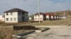 По словам источника из югоосетинского правительства, Москва готова выделить на восстановление Южной Осетии в дополнение к утвержденным весной 930 млн еще 1 млрд 77 млн рублей