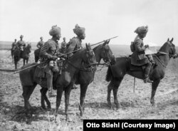 Militari indieni din armata britanică pe Frontul de Vest (Foto: Public domain)