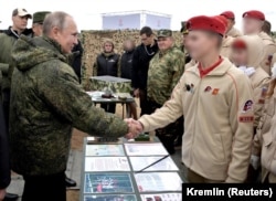 Președintele rus, Vladimir Putin, la o înâlnire cu Yurnania din septembrie 2019.