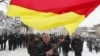Власти могли изящно выйти из данной ситуации, тем самым выиграв в глазах населения