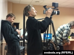 Апэратар "Белсату" З. Вайцэхоўскіс падчас працы, сакавік 2013