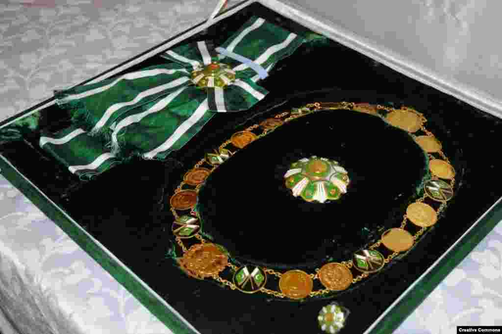 Ordinul Pakistanului Anunțul decorării este făcut, de obicei, în fiecare an, pe 14 august, Ziua Independenței Pakistanului. Ultimul destinatar al premiului a fost jucătorul de cricket Darren Sammy din Santa Lucia, pentru „contribuția sa neprețuită la cricketul pakistanez”.