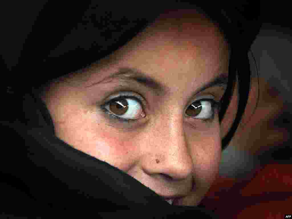 Pakistan - Oko 1.7 milijuna afghanistanskih izbjeglica nalazi se u Pakistanu, nakon bjekstva od civilnog rata i talibanskih zakona u Afghanistanu Foto: AFP / A. Majeed 
