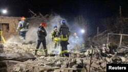 Urmările atacului cu rachete al Rusiei în orașul Pokrovsk, regiunea Donețk, Ucraina, pe 6 ianuarie 2024.