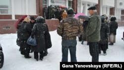 После серии коррупционных скандалов вокруг освоения российских трансферов президент дал поручение Генпрокуратуре расследовать факты злоупотреблений