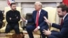 Președintele ucrainean Volodimir Zelenski, președintele american Donald Trump și vicepreședintele Statelor Unite, JD Vance, la Casa Albă, pe 28 februarie 2025. 