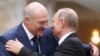 Putin spune că forțele ruse sunt pregătite să ajute Belarusul. Mai mulți lideri ai opoziției, interogați
