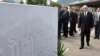 Zvaničnici na ukopu 775 žrtava genocida u Srebrenici, 11. jul 2010. Foto: Midhat Poturović