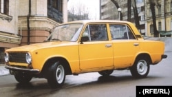 Советский автомобиль «Жигули». 