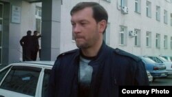Ангренский правозащитник Дмитрий Тихонов.