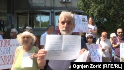 Protest ispred zgrade Ministarstva pravde