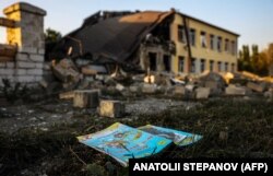 Škola u gradu Družkivka, u ukrajinskom regionu Donjeck, uništena u ruskom raketnom napadu 30. avgusta.