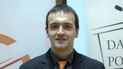 Stojanović: Mislim da će znati kada treba da povuče ručnu