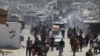 Palestinienii fug din partea de est a orașului Khan Younis după ordinul israelian de evacuare, în sudul Fâșiei Gaza.
