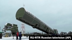 Новата руска междуконтинентална ракета "Сармат" показана на неразкрито място в Русия