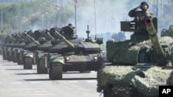 Парада на тенковски ешалон на воената парада во Белград, 20 септември 2025 година.