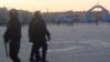 Бойцы специального отряда быстрого реагирования на центральной площади. Жанаозен,18 декабря 2011 года. Фото Елены Костюченко, "Новая газета".