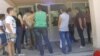 Родители и ученици пред основното училиште „Битолски конгрес“ во село Лопате 