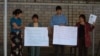 Представители кыргызских общественных и правозащитных организаций выступили в поддержку казахстанского правозащитника Евгения Жовтиса. Бишкек, 16 сентября 2009 года.