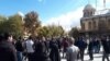 În Iran au avut loc proteste sporadice față de decizia de a impune limite la achiziția de carburanți și a mări substanțial prețurile