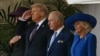 Державний візит Трампа до Великої Британії розпочався, його зустріла королівська родина (фото)