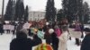 Участники митинга против вырубки деревьев на Алтае 