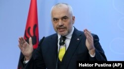 Ալբանիայի վարչապետ Էդի Ռաման, արխիվ