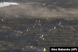 Strada din Klișciivka, în apropierea căreia Vladislav și camarazii săi au reușit să rămână pe poziție, într-un subsol, mai mult de două luni, în vara anului 2024.