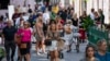 В разгар пандемии, в июле 2020 года (на фото) шведы, казалось, не замечали угрозы распространения коронавируса