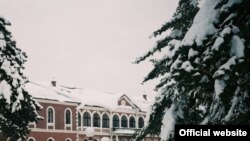 Nikšić, Dvorac kralja Nikole