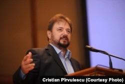 Cristian Pîrvulescu.