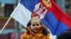 Россия неформально дает понять сербам, что до последней черты противостояния с западными странами ради Косово не пойдет. Но Москва дает сербам время и возможность торговаться